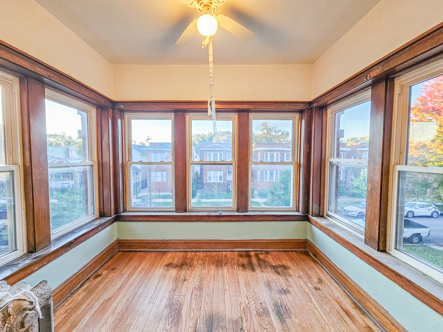 3338 West Cullom Avenue, Unit 2 Chicago, IL 60618 - Photo 5 of 15 a view of room with furniture and wooden floor