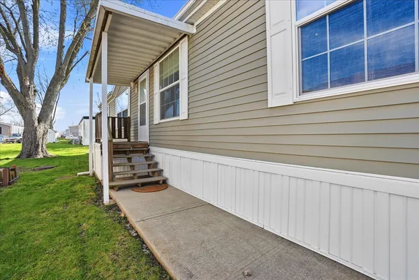 $75,000 | 233 Avenue E Street, Bloomington, IL 61704