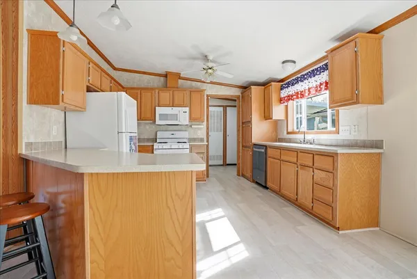 $75,000 | 233 Avenue E Street, Bloomington, IL 61704