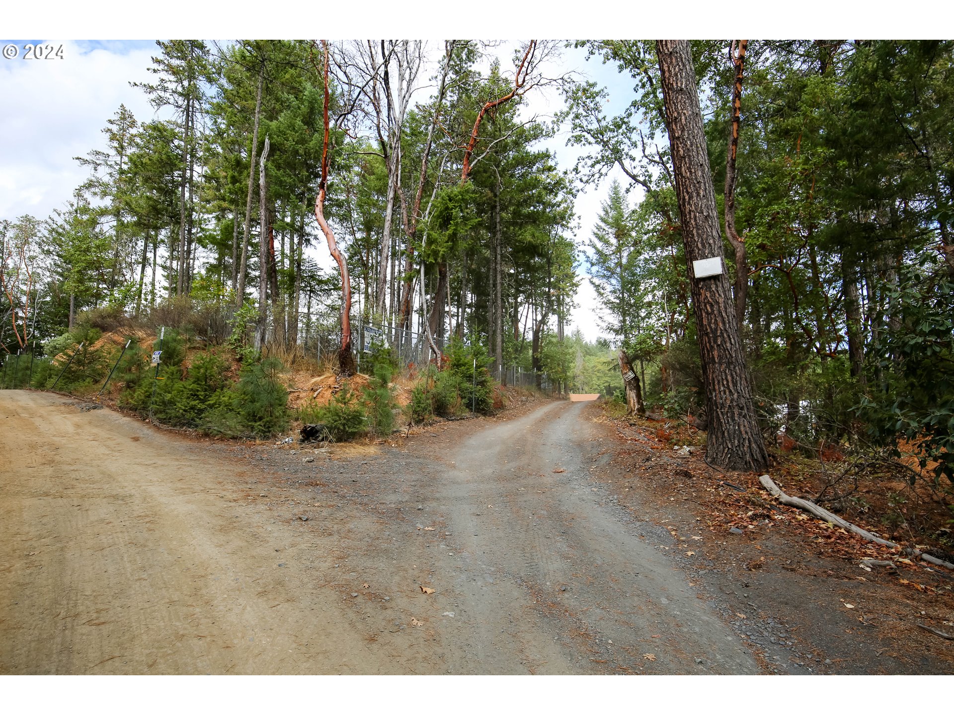 Quartz Creek Road Merlin, OR 97532 - Photo 14 of 19