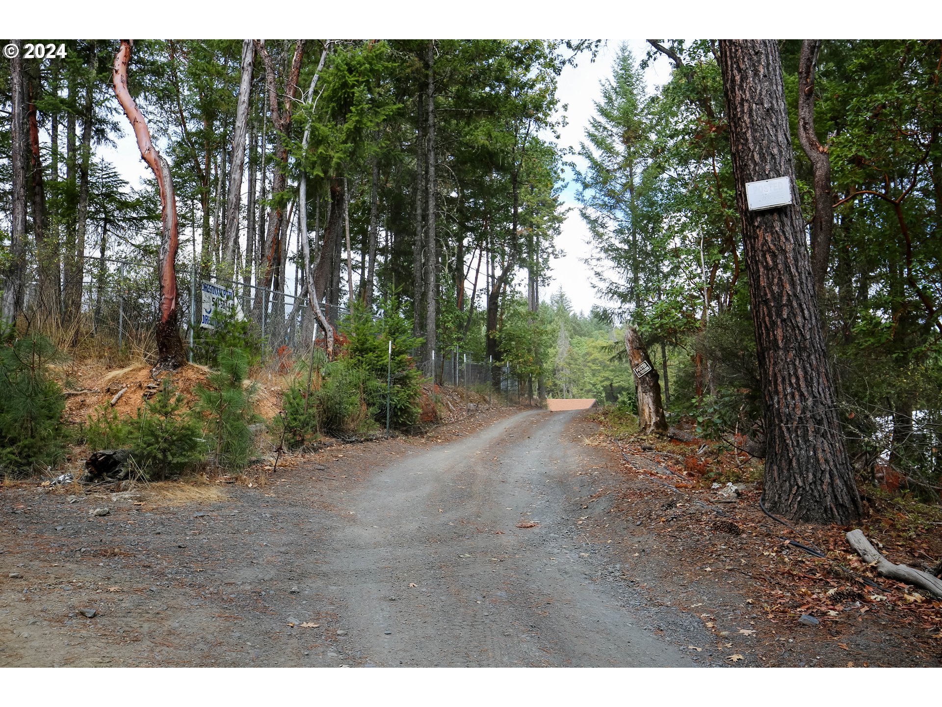 Quartz Creek Road Merlin, OR 97532 - Photo 15 of 19