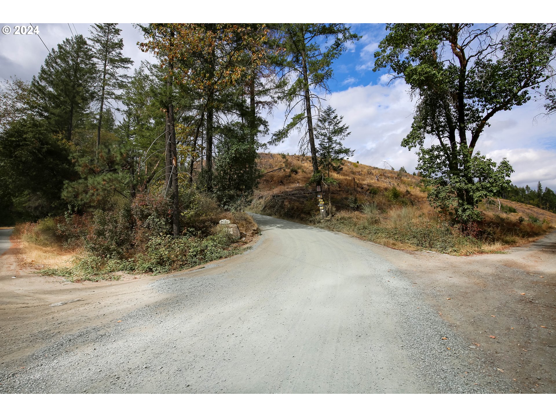 Quartz Creek Road Merlin, OR 97532 - Photo 18 of 19