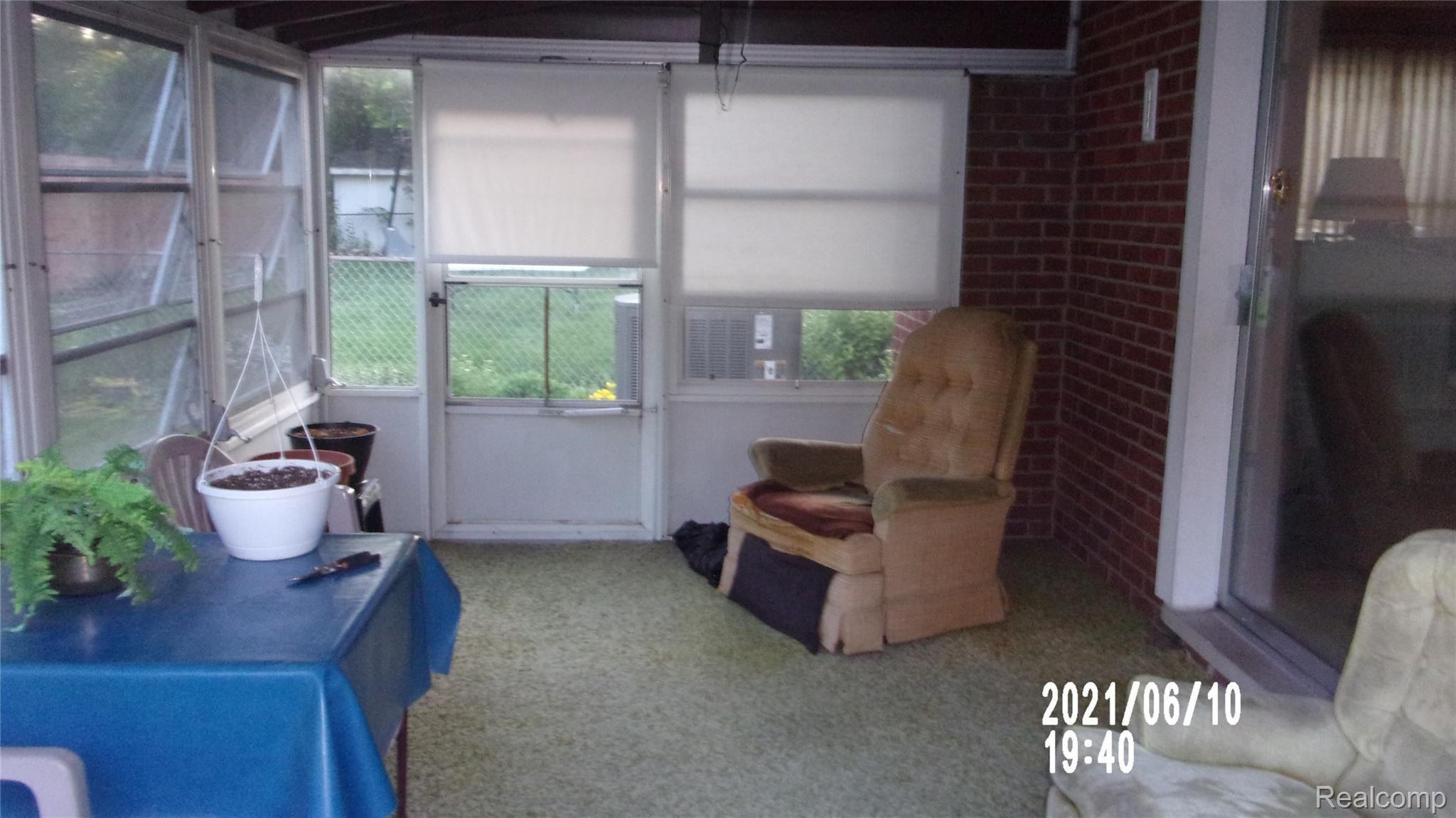 8130 Busch Street Center Line, MI 48015 - Photo 34 of 34 125_0661.JPG