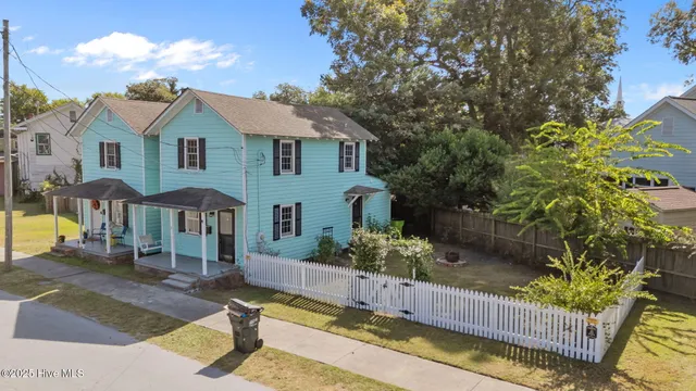 $247,500 | 711 Queen Street, New Bern, NC 28560