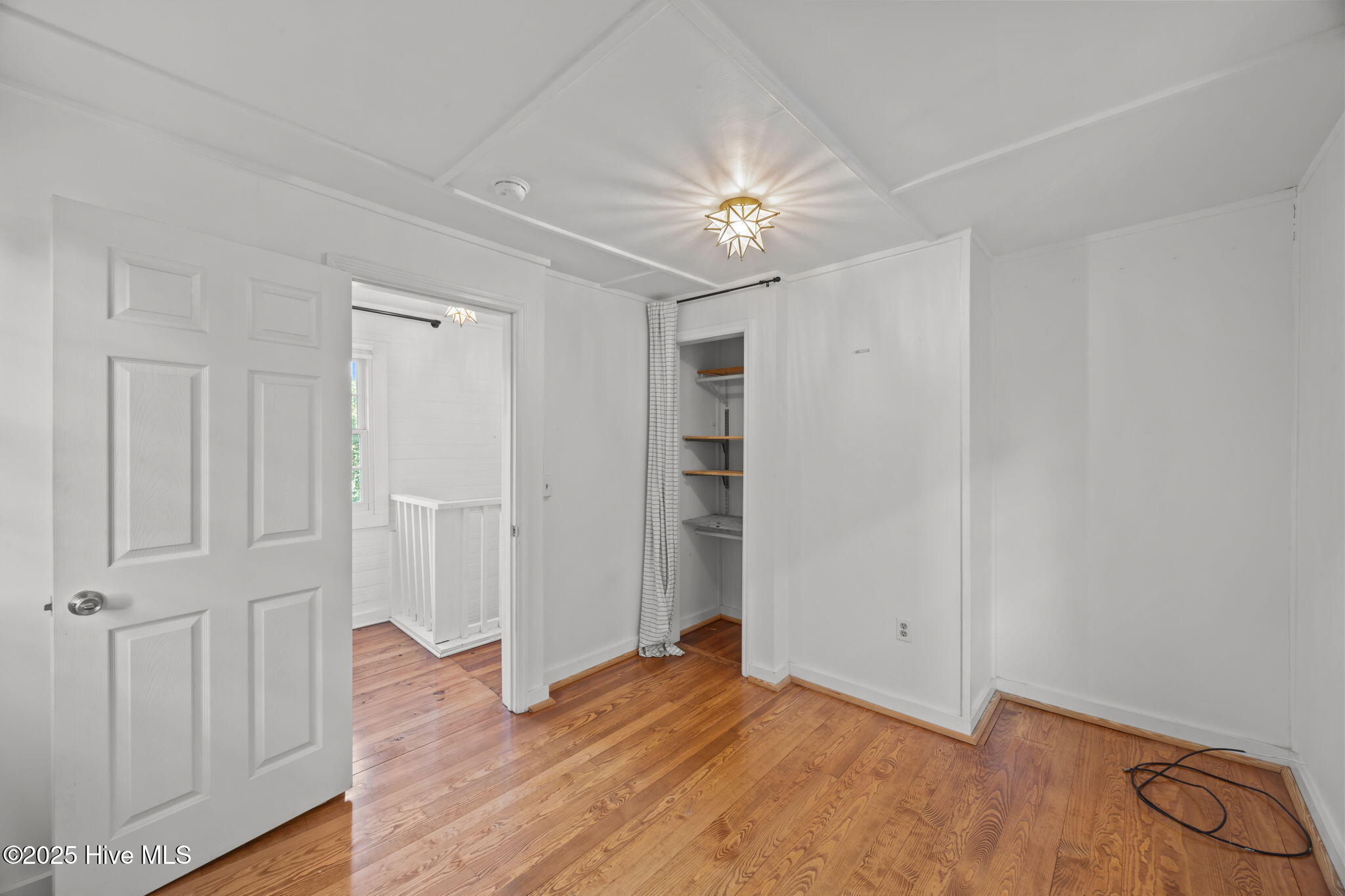 711 Queen Street New Bern, NC 28560 - Photo 15 of 28 Nice Size Rooms