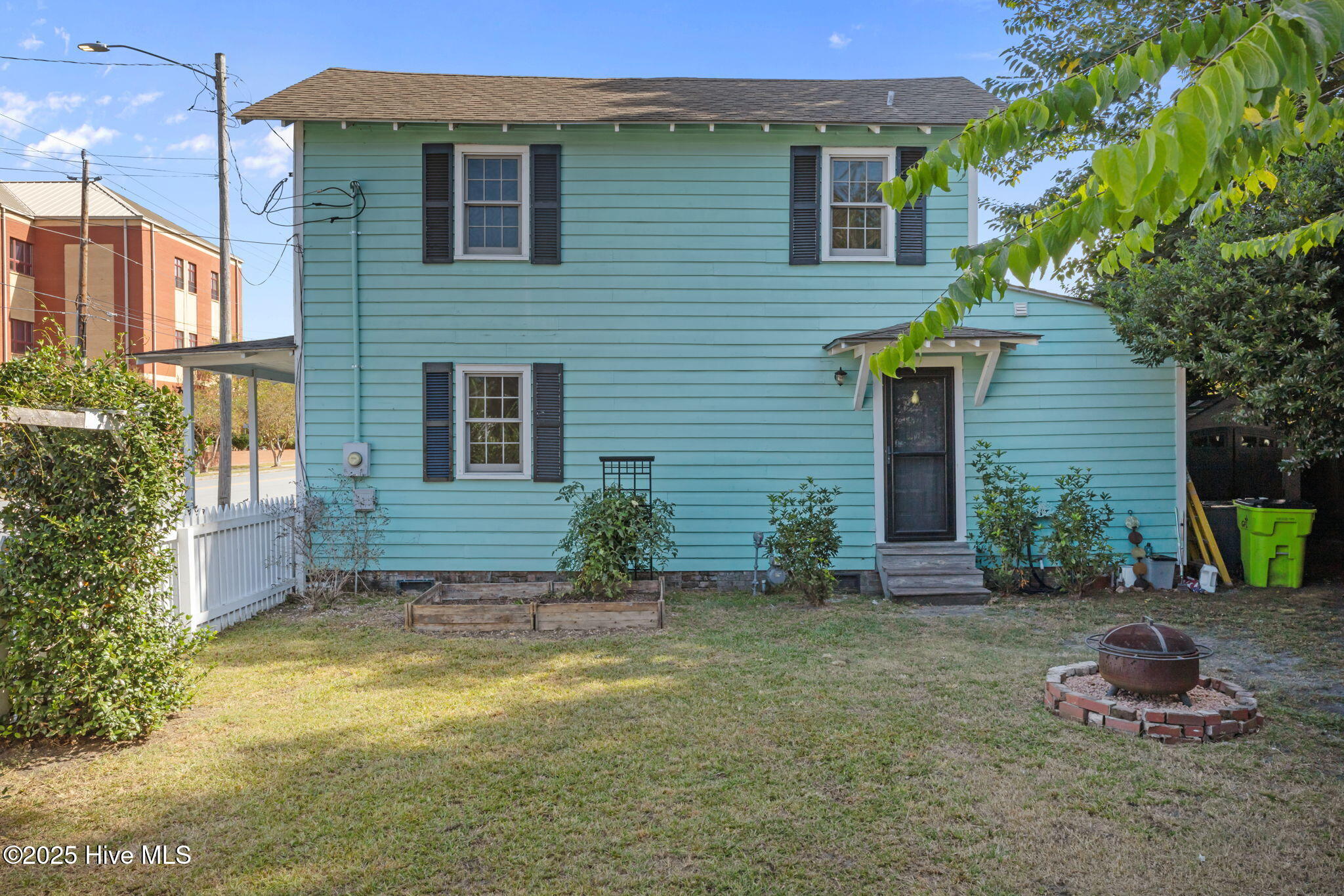 711 Queen Street New Bern, NC 28560 - Photo 20 of 28 Well Maintained