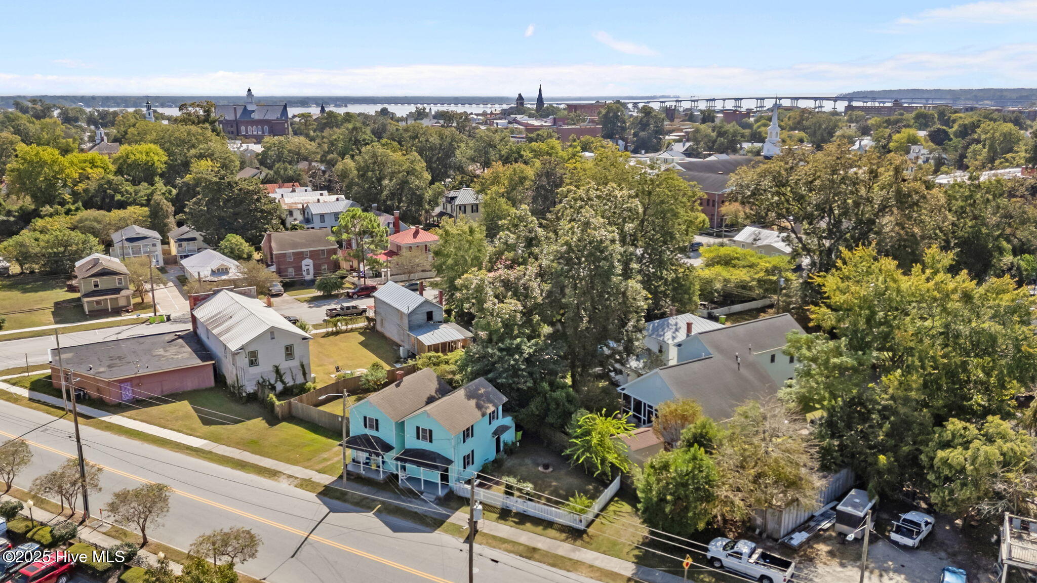 711 Queen Street New Bern, NC 28560 - Photo 27 of 28 Close Proximity To Downtown