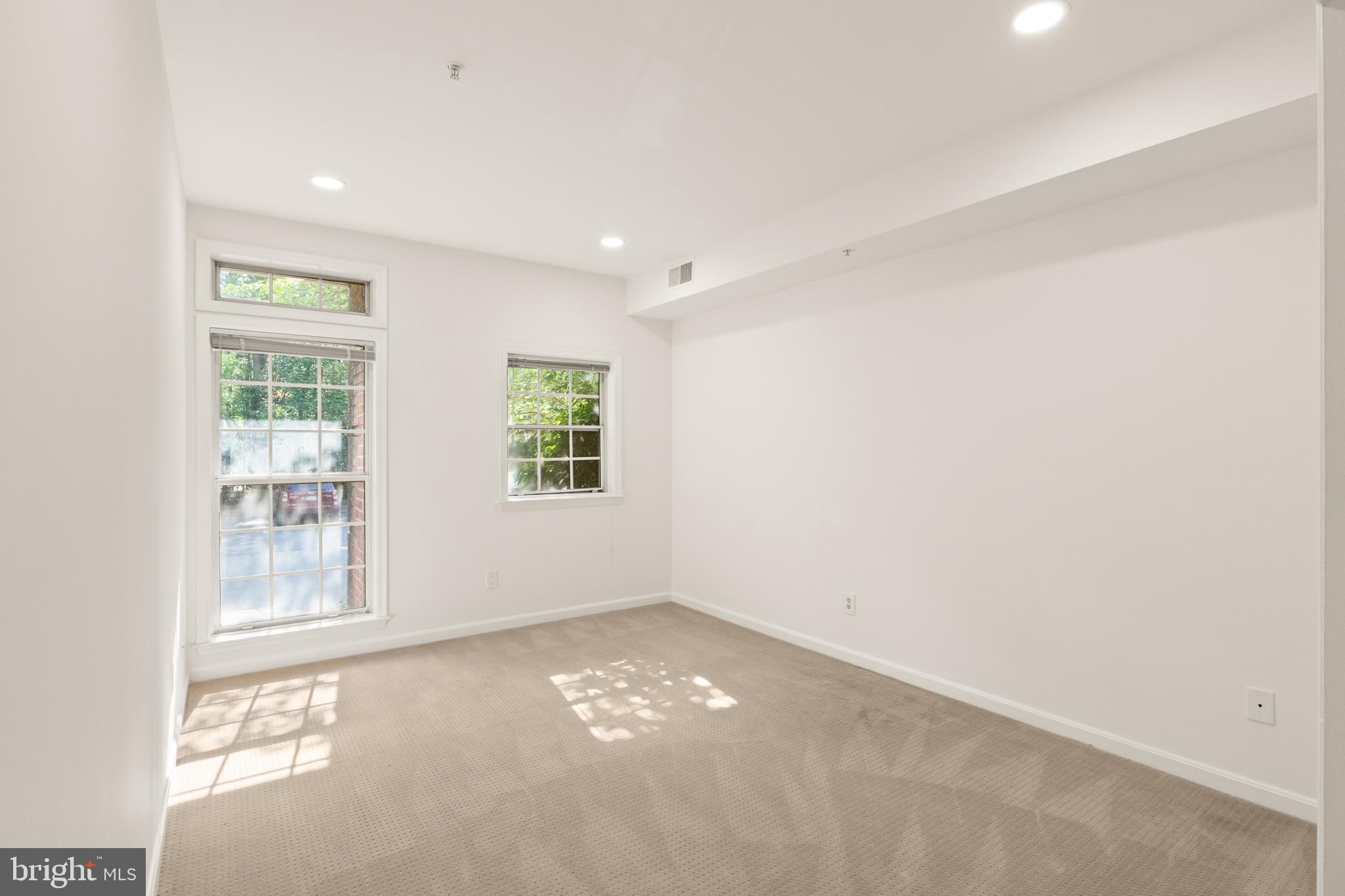 1324 Garden Wall Circle, Unit B Reston, VA 20194 - Photo 16 of 32