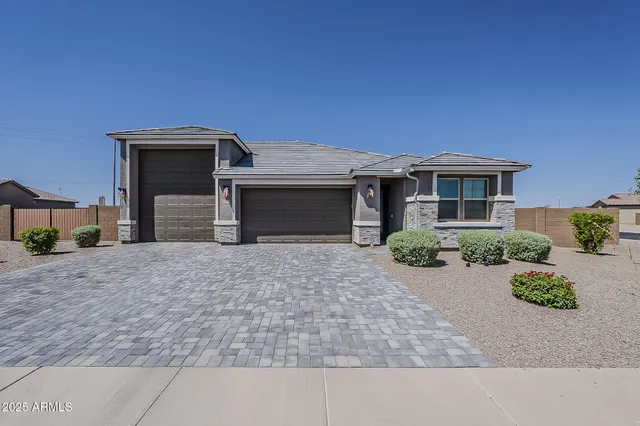 $529,999 | 1479 South Naples Lane, Casa Grande, AZ 85122