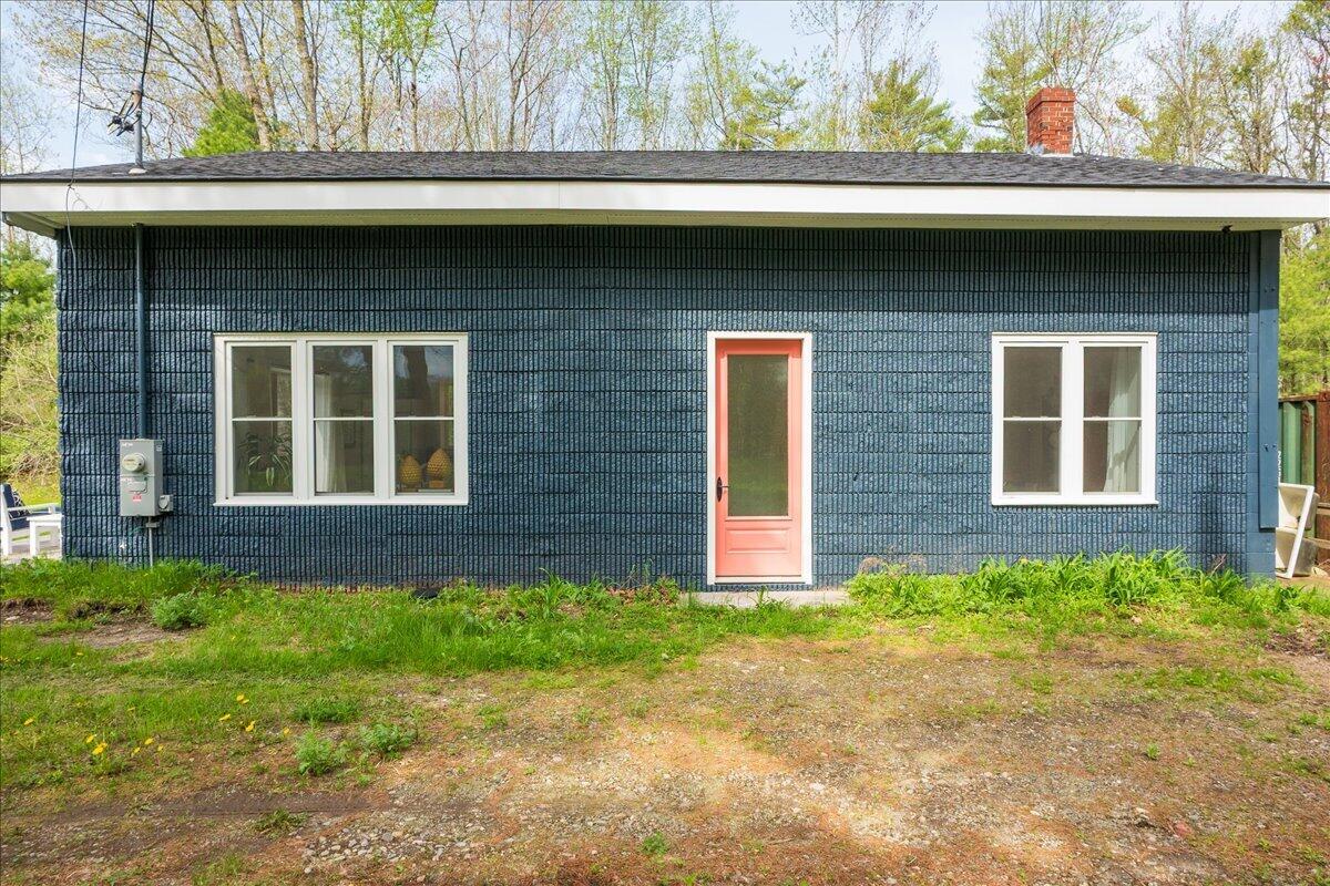 70 Pinkham Road Damariscotta, ME 04543 - Photo 3 of 44 Frosted privacy glass