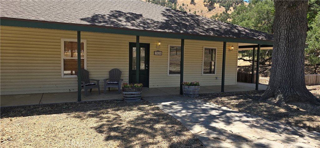 3020 Lebec Oaks Road Lebec, CA 93243 - Photo 3 of 12 a view of a house with a yard