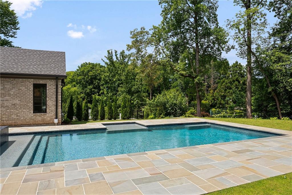 95 Blackland Road Northwest Atlanta, GA 30342 - Photo 27 of 30 Gallery Image 27