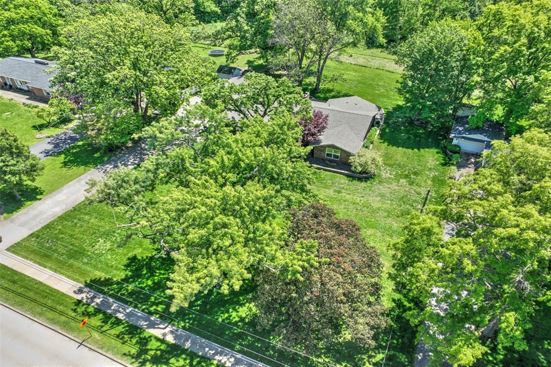 635 West Hickory Point Road Forsyth, IL 62535 - Photo 4 of 40