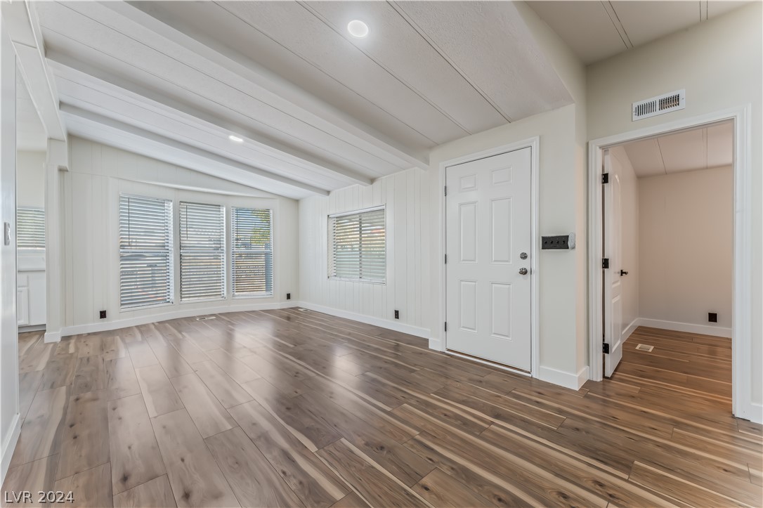 277 Aztec Lane Henderson, NV 89015 - Photo 5 of 34