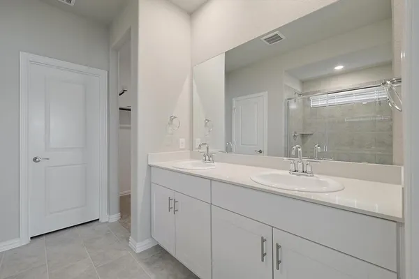 $2,600 | 3305 Chasemoor Drive, Denton, TX 76207