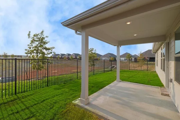 $2,600 | 3305 Chasemoor Drive, Denton, TX 76207