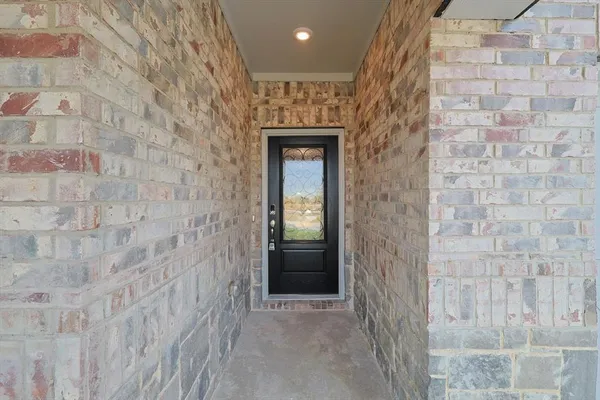 $2,600 | 3305 Chasemoor Drive, Denton, TX 76207