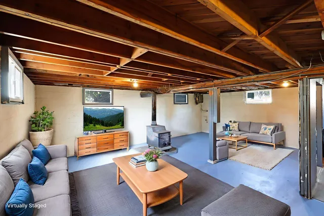 $277,700 | 800 3rd Street, Newport, WA 99156