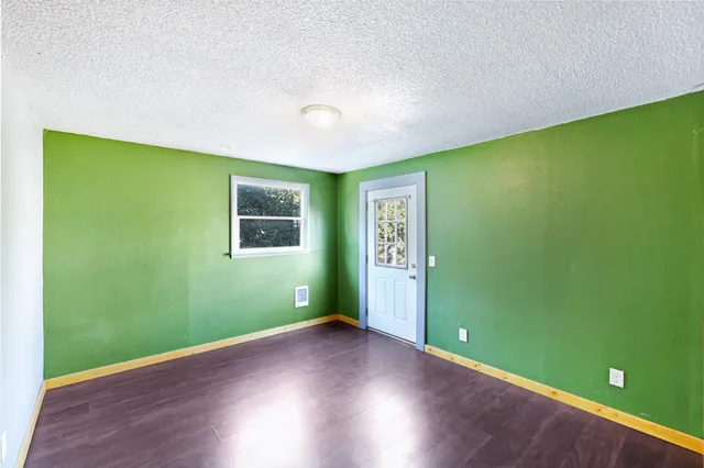 $277,700 | 800 3rd Street, Newport, WA 99156