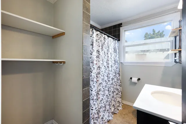 $277,700 | 800 3rd Street, Newport, WA 99156