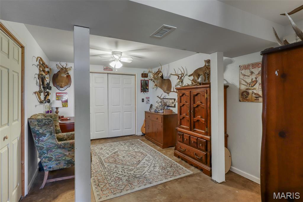 301 Ridgewood Court Farmington, MO 63640 - Photo 39 of 55