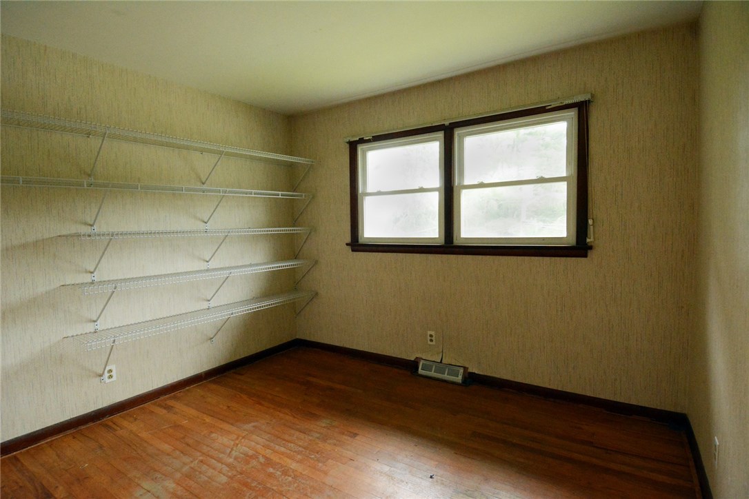 44 Potter Hill Road Westerly, RI 02891 - Photo 11 of 22