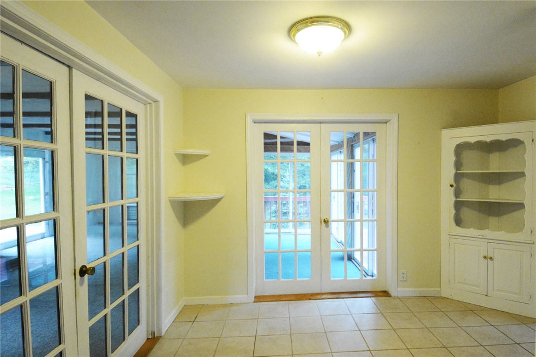 44 Potter Hill Road Westerly, RI 02891 - Photo 18 of 22