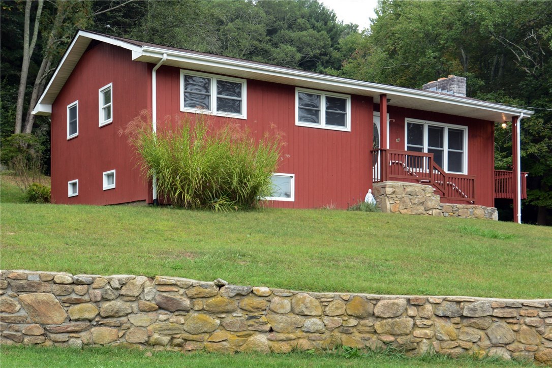 44 Potter Hill Road Westerly, RI 02891 - Photo 2 of 22