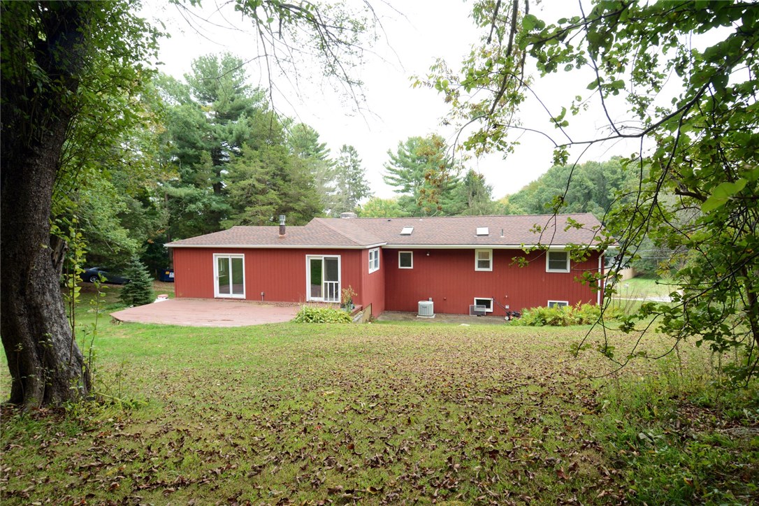 44 Potter Hill Road Westerly, RI 02891 - Photo 6 of 22