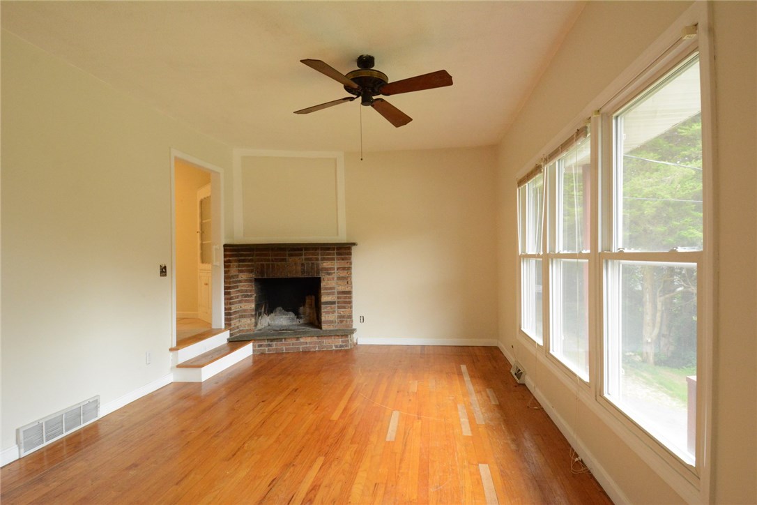 44 Potter Hill Road Westerly, RI 02891 - Photo 7 of 22