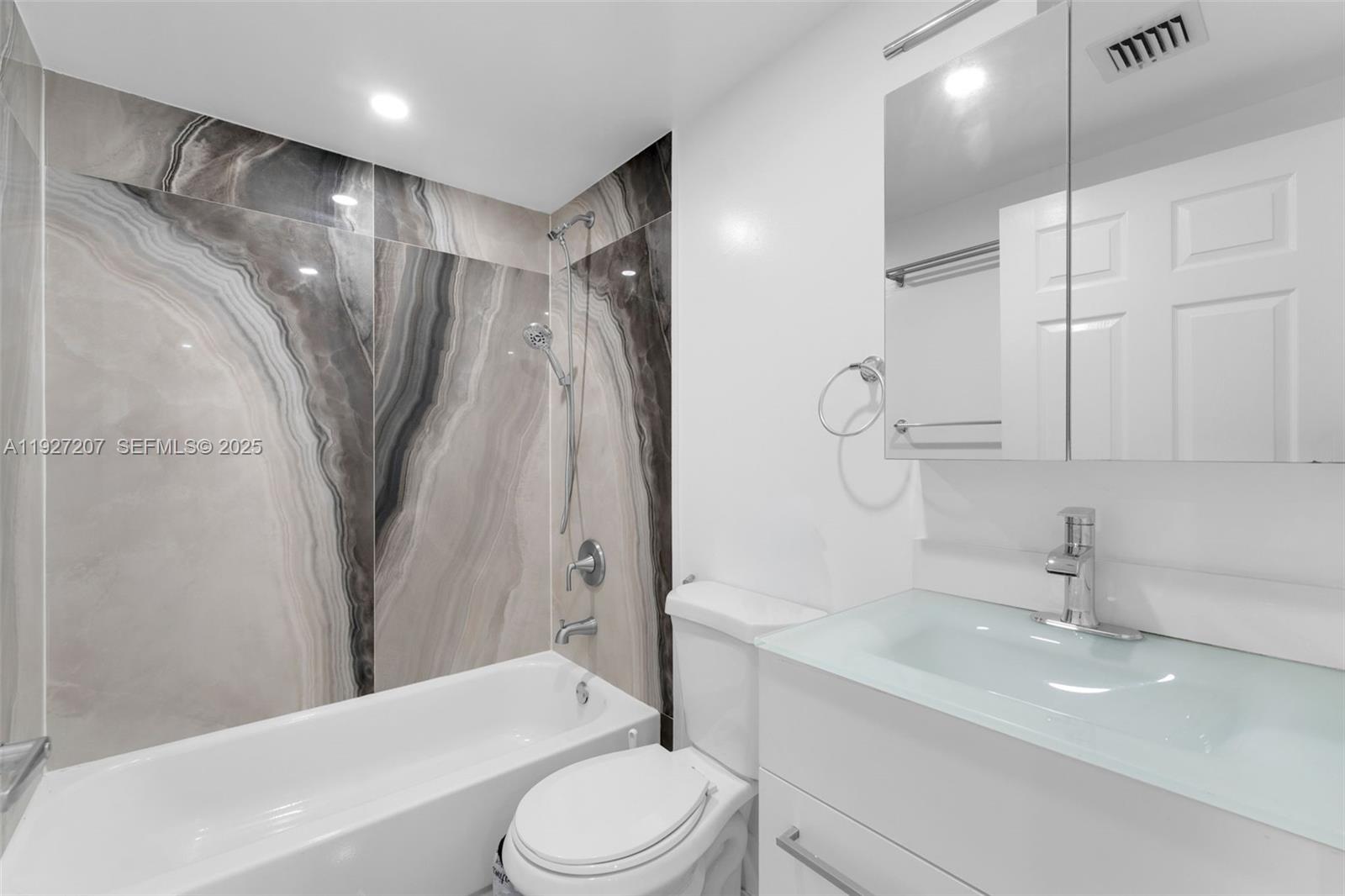 13446 Southwest 153rd Terrace, Unit 2101 Miami, FL 33177 - Photo 11 of 44