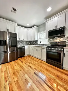 $4,000 | 259 Duncan Avenue, Unit 2, Jersey City, NJ 07306