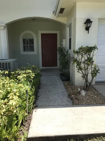 $2,695 | 4234 Emerald Vista, Lake Worth Beach, FL 33461
