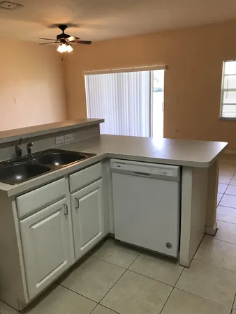 $2,695 | 4234 Emerald Vista, Lake Worth Beach, FL 33461
