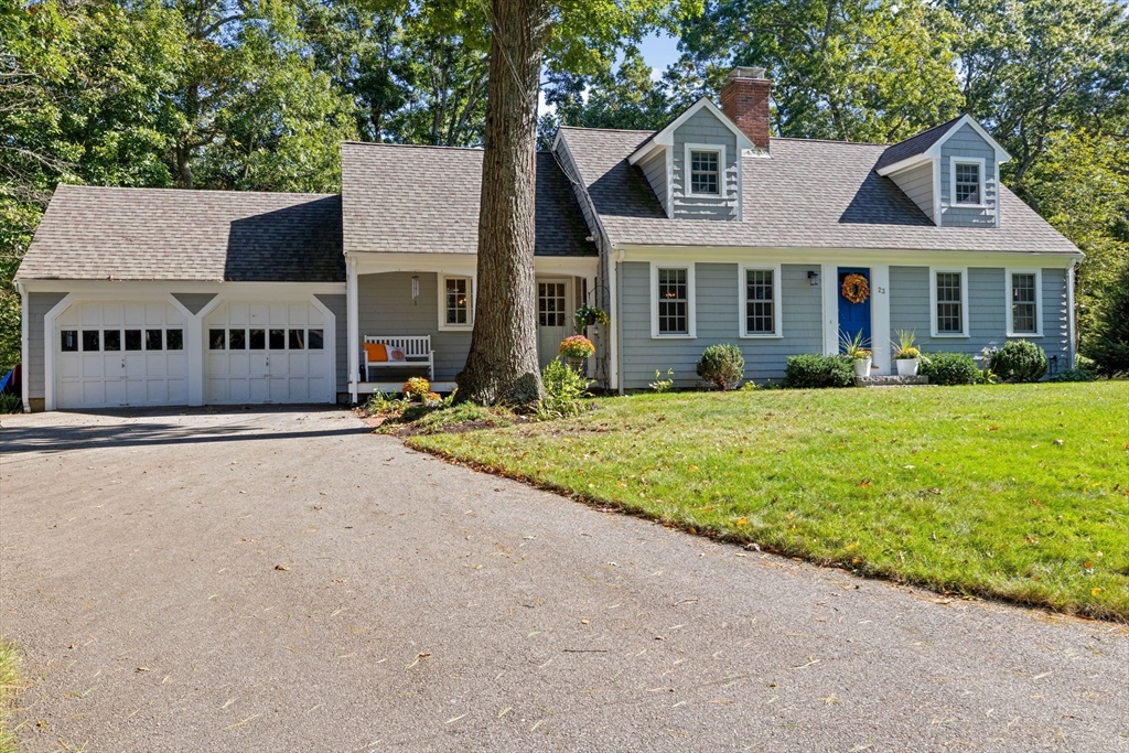23 Mast Hill Road Hingham, MA 02043 - Photo 2 of 42 a front view of a house with a yard
