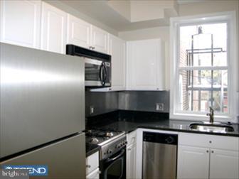 1504 Mt Vernon Street, Unit 2F Philadelphia, PA 19130 - Photo 5 of 6