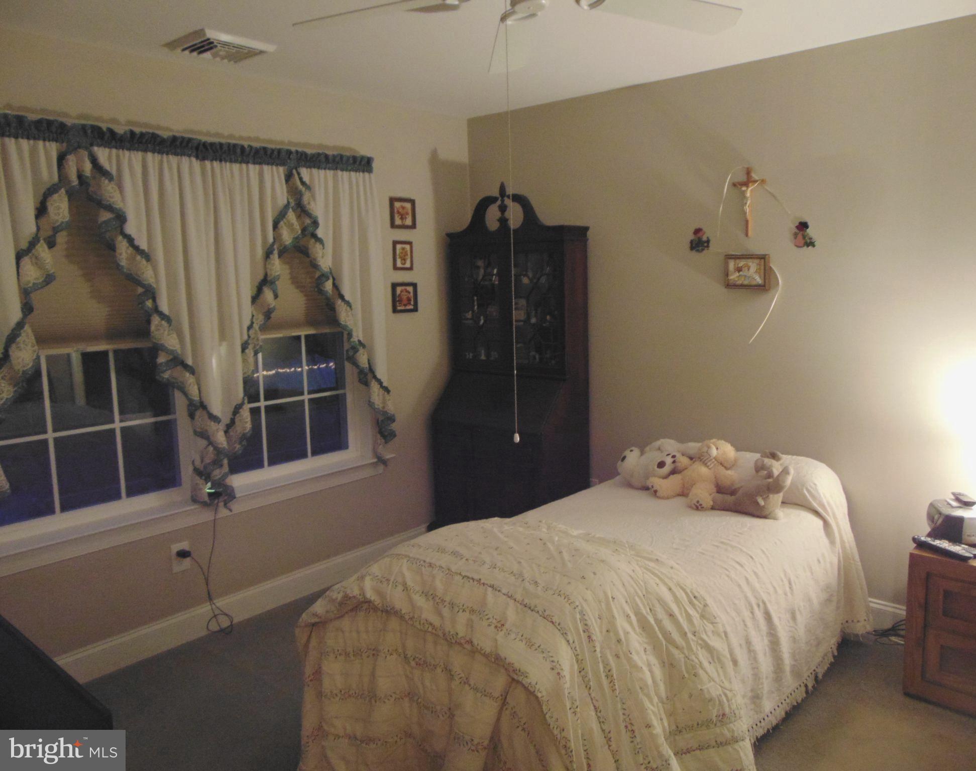 1224 Steel Road Havertown, PA 19083 - Photo 19 of 24 Junior Suite w/ HC accessible Bath