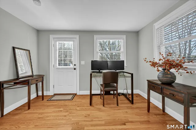 $824,900 | 4 Anchor Street, Danbury, CT 06811