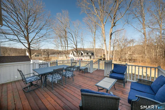 $824,900 | 4 Anchor Street, Danbury, CT 06811