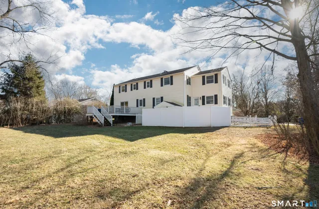 $824,900 | 4 Anchor Street, Danbury, CT 06811