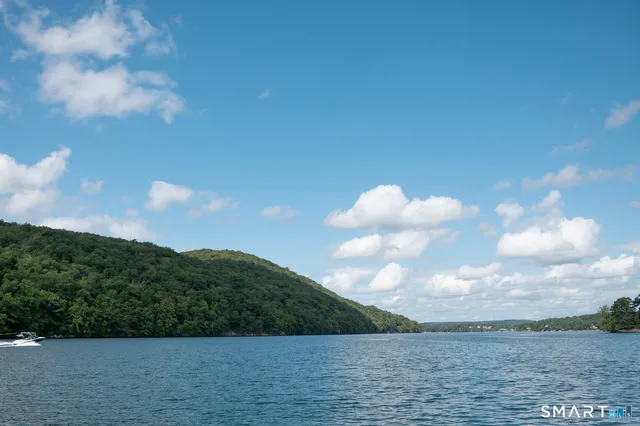 $824,900 | 4 Anchor Street, Danbury, CT 06811