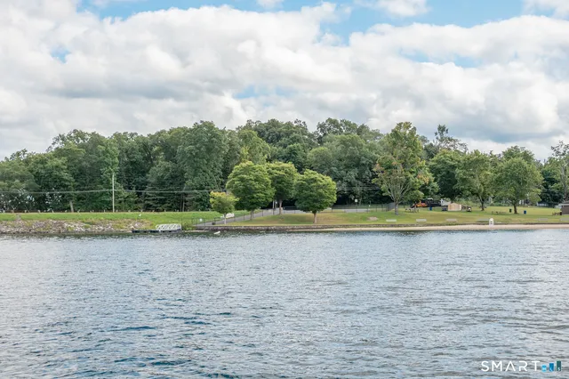 $824,900 | 4 Anchor Street, Danbury, CT 06811