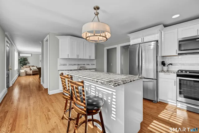 $824,900 | 4 Anchor Street, Danbury, CT 06811