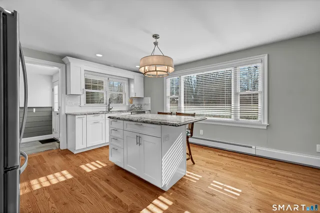 $824,900 | 4 Anchor Street, Danbury, CT 06811