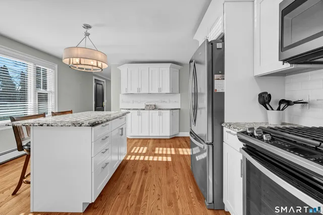 $824,900 | 4 Anchor Street, Danbury, CT 06811