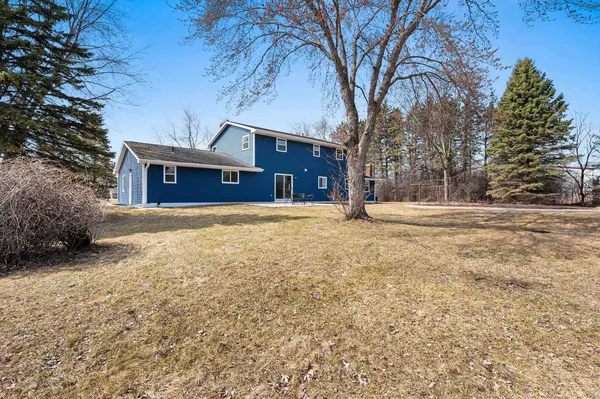 $625,000 | 1490 Fernando Drive, De Pere, WI 54115