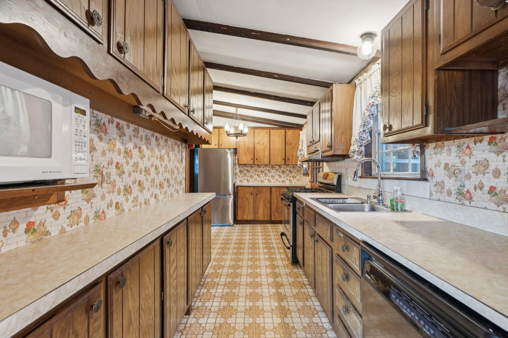 90 Webster Road Hartland, VT 05048 - Photo 16 of 35