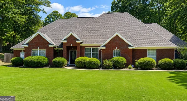 $350,000 | 104 North 26th Avenue, Lanett, AL 36863