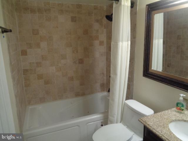 2112 Green Watch Way, Unit 300 Reston, VA 20191 - Photo 5 of 20 Gallery Image 5