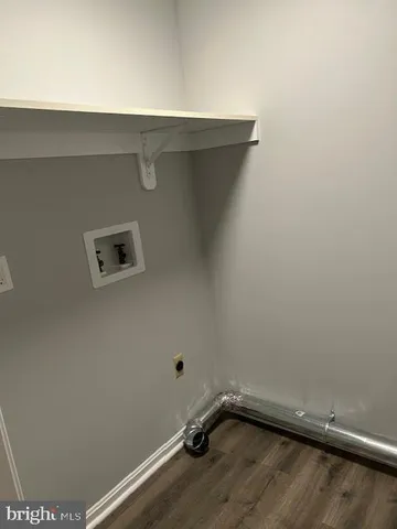 wooden floor in an empty room with wooden floor